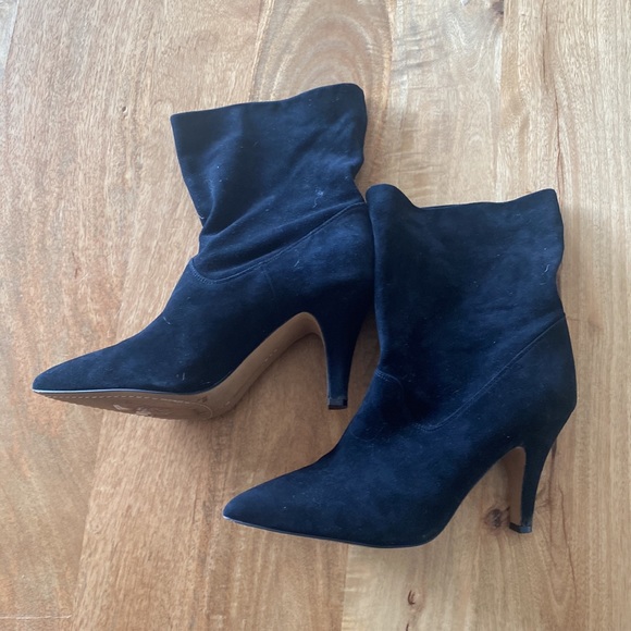 Vince Camuto Bristol Black Booties 10 - Picture 3 of 7